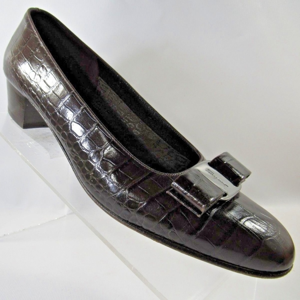 Salvatore Ferragamo Size 9 Brown Womens C2C B11